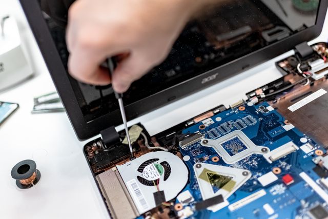 You are currently viewing How Long Business Computers Last and When to Replace Them